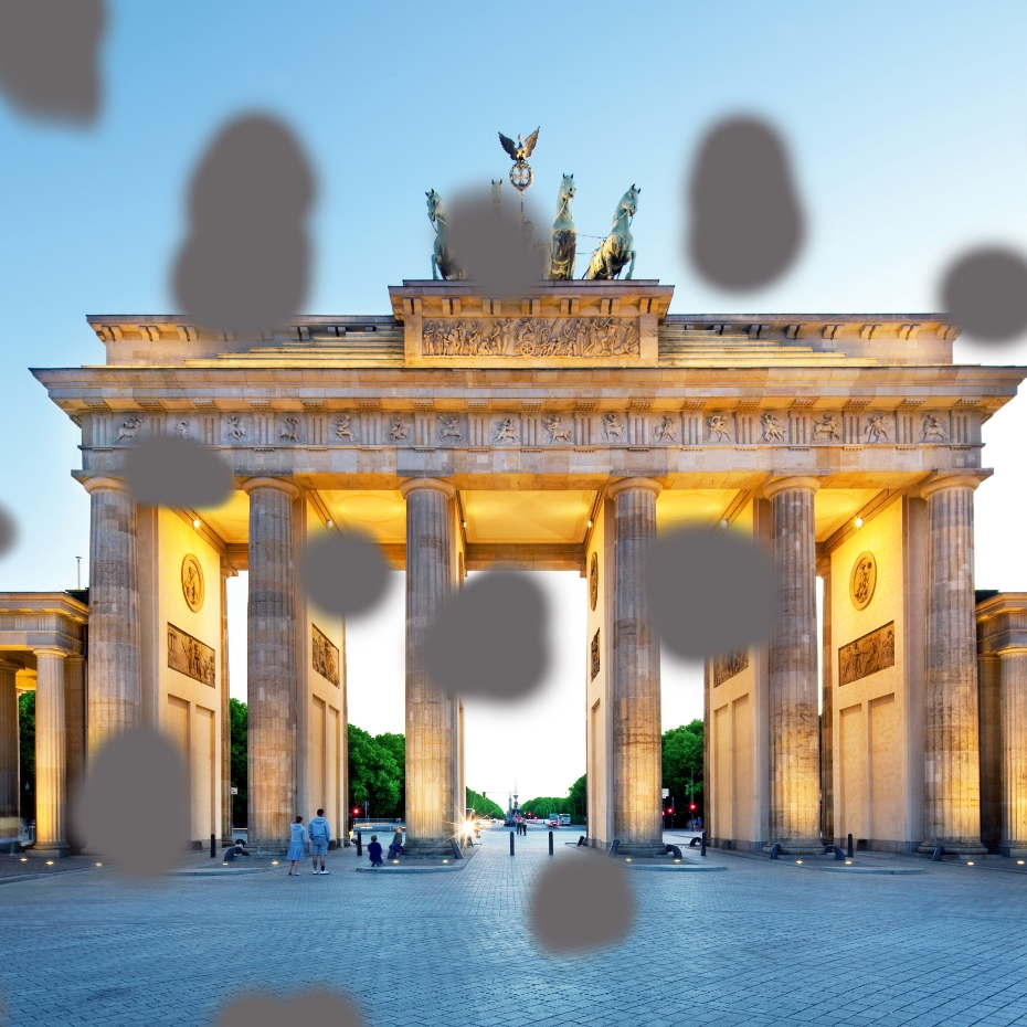 Brandenburger Tor mit vielen kleinen blinden Flecken.